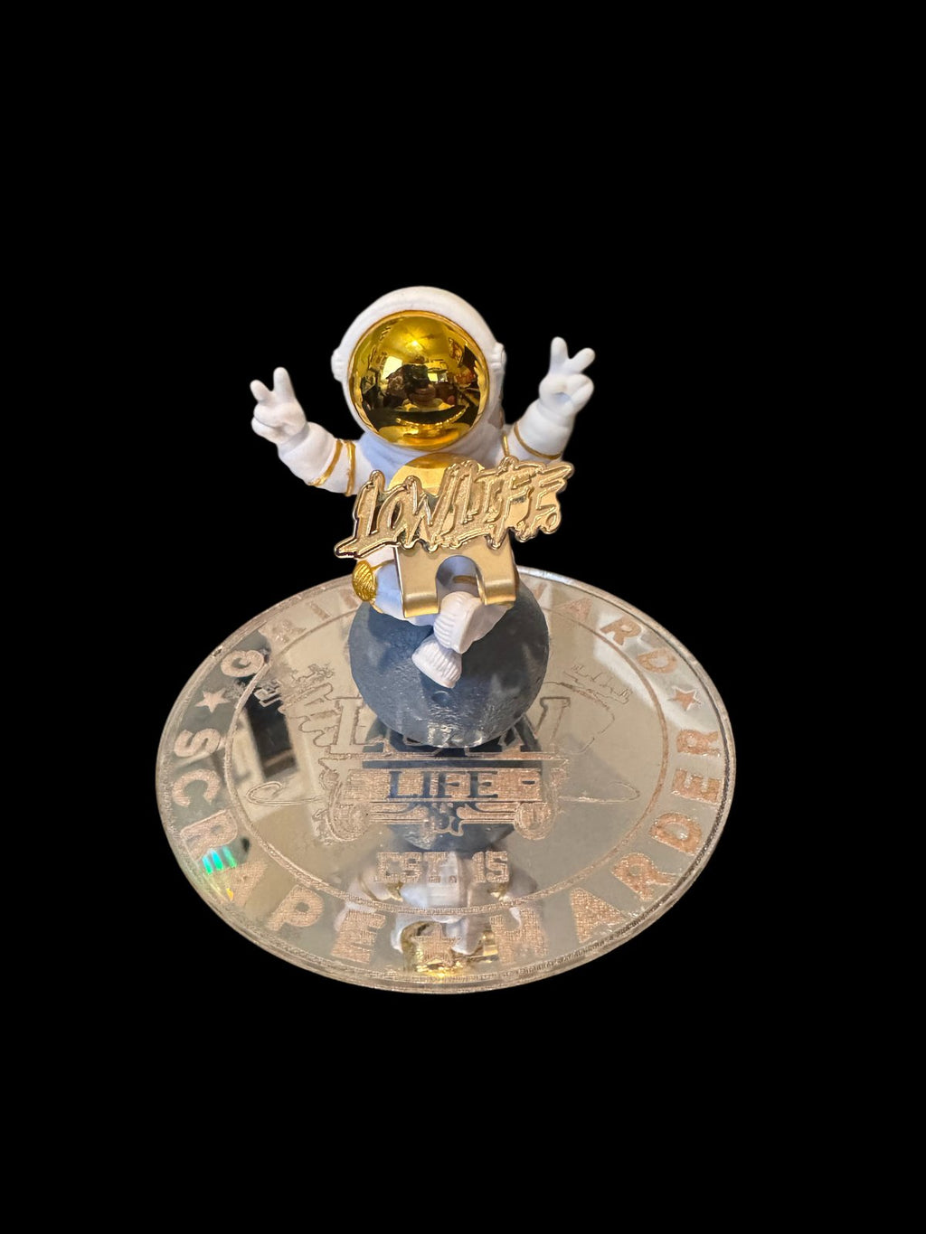 LOWLIFE Hat Clip – Gold Edition