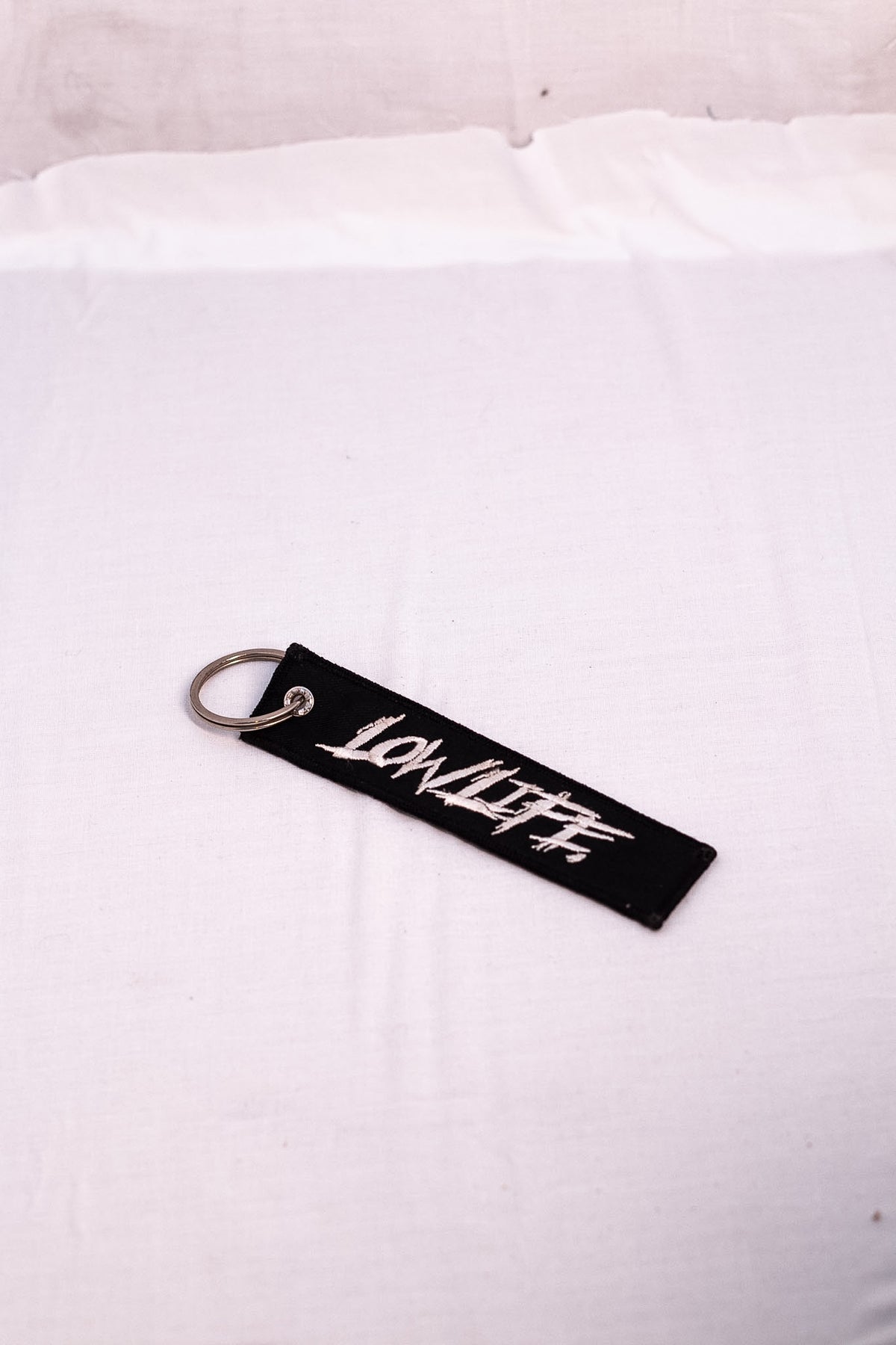 Lowlife flight tag